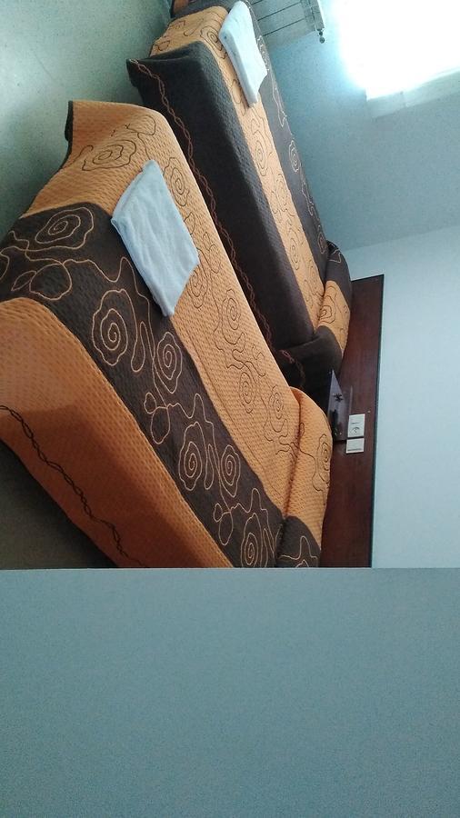 Matallana de Valmadrigal Hostal El Tropezon المظهر الخارجي الصورة
