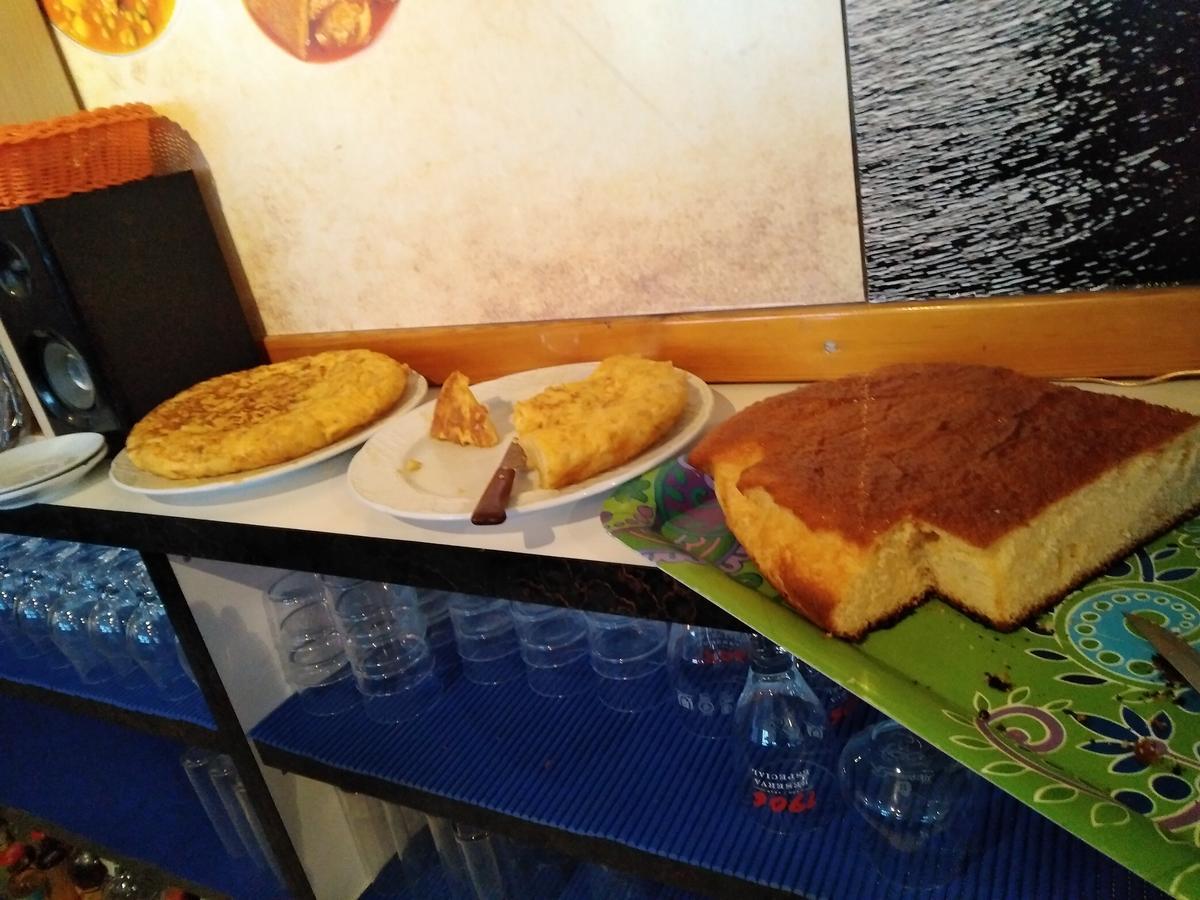 Matallana de Valmadrigal Hostal El Tropezon المظهر الخارجي الصورة